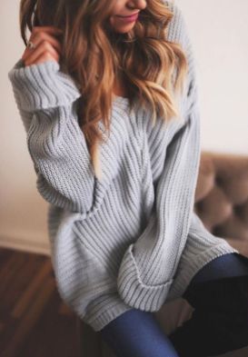 divatos szürke kötött pulcsi